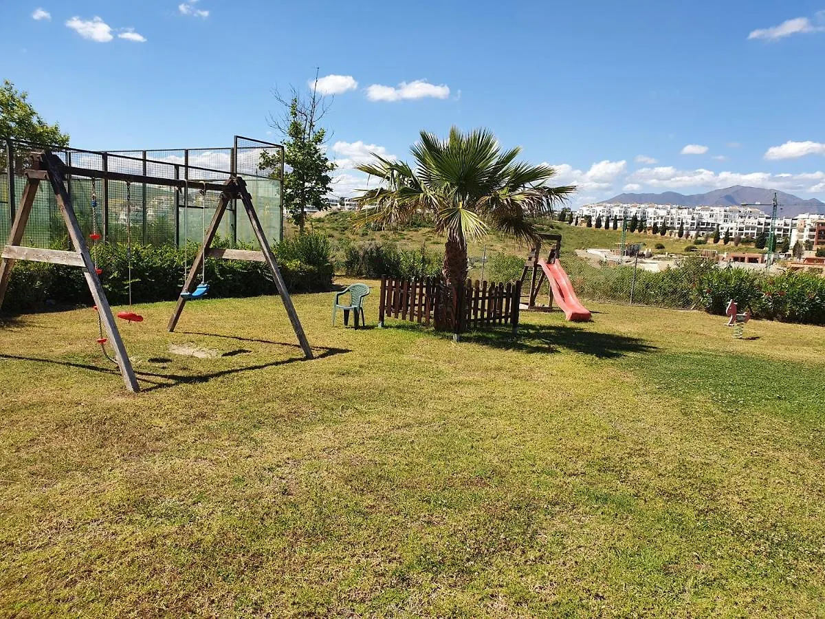 3 Bed Penthouse - Sleeps 8 - Pool - Sea View Lejlighed Manilva Spanien